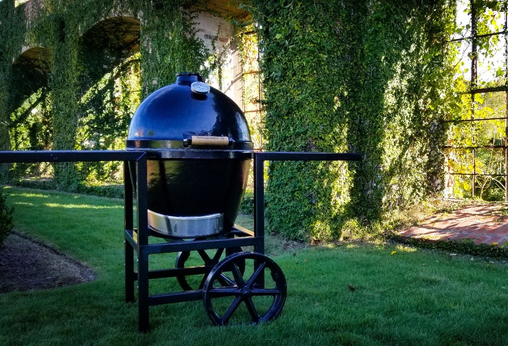 Kamado Grills, Goldens' Cast Iron, Top Quality